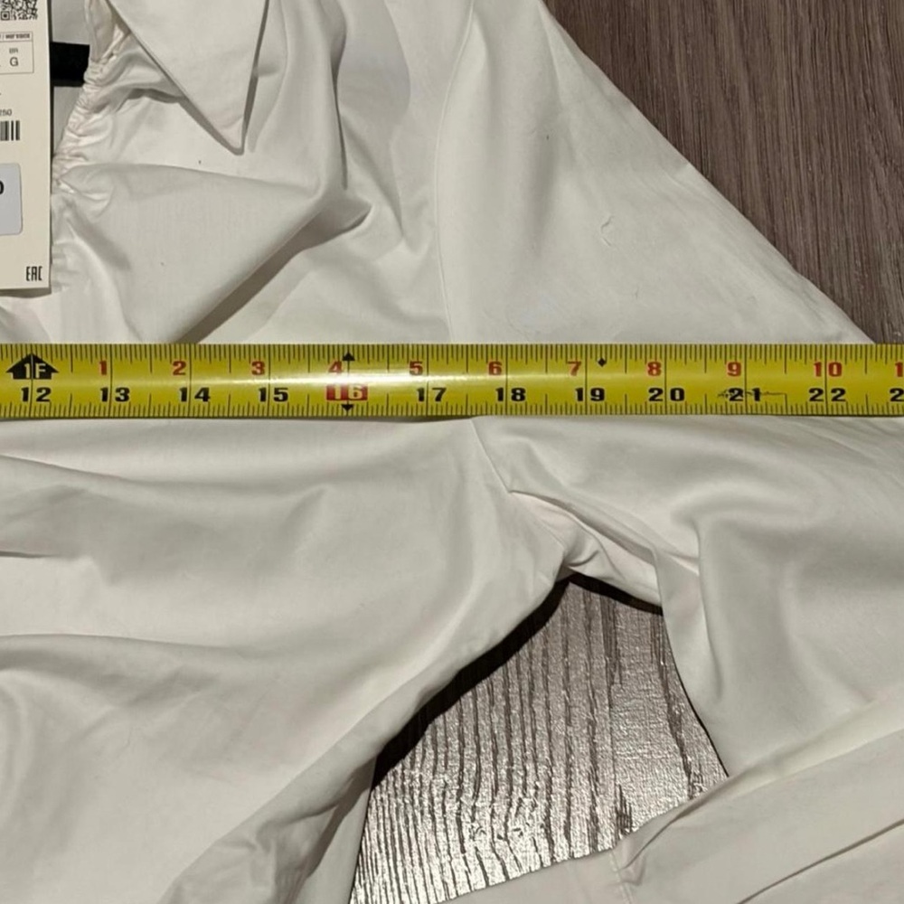 Zara Classic White Collared Blouse - Picture 4 of 5